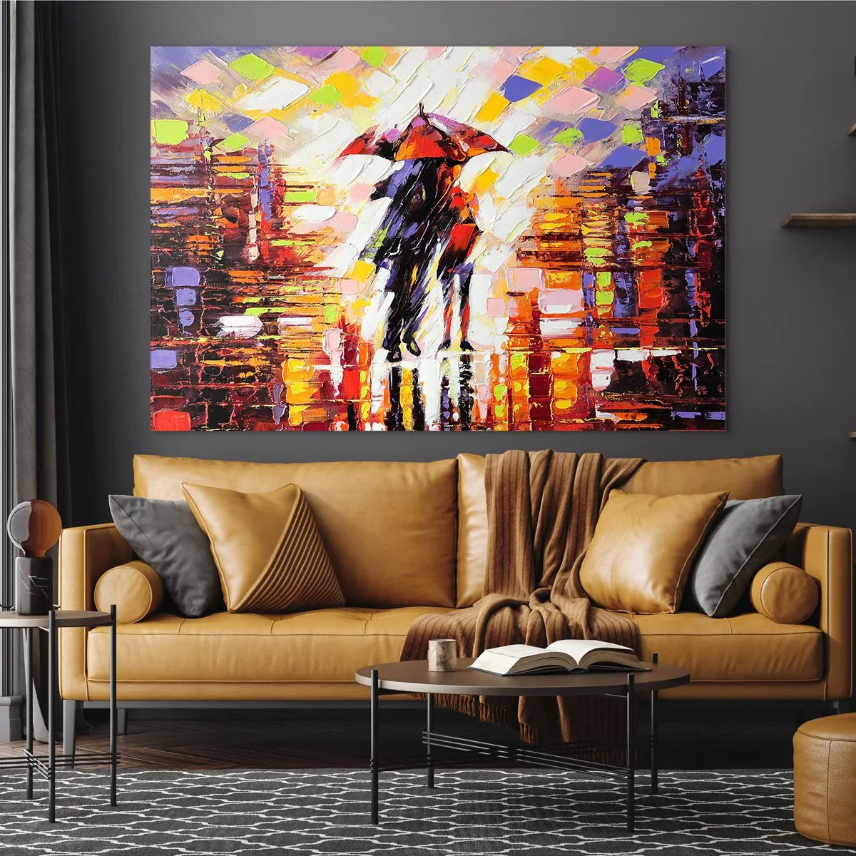 Obraz na skle - Pár pod červeným dáždnikom v farebnom meste - 70x50cm - Spoločne cez noc a dážď - Moderná nástenná dekorácia do obývacej izby a spálne ARTTOR