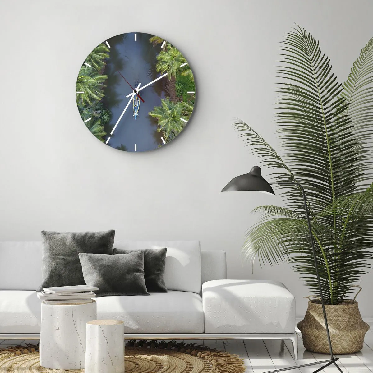 Nástenné hodiny - Loď na tropickej rieke medzi palmami, pohľad z vtáčej perspektívy. - 30x30cm - Na tropickom chodníku - Moderná nástenná dekorácia do obývacej izby, kuchyne a spálne ARTTOR