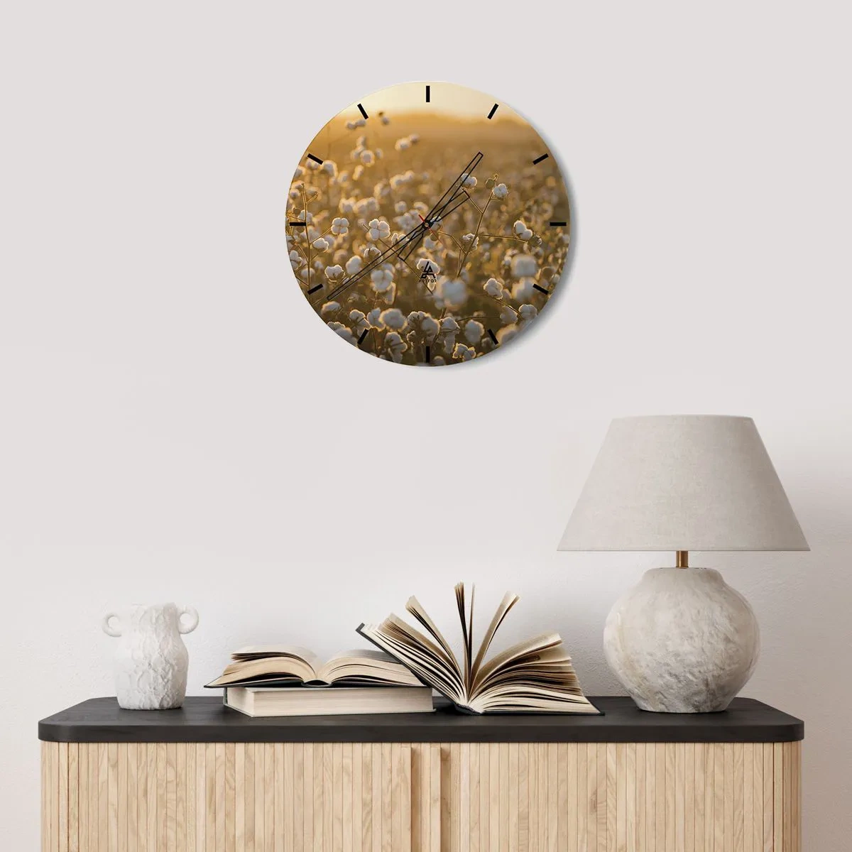 Nástenné hodiny - Bavlníkové pole pri západe slnka s teplými farbami - 30x30cm - Chlpaté pole - Moderná nástenná dekorácia do obývacej izby, kuchyne a spálne ARTTOR