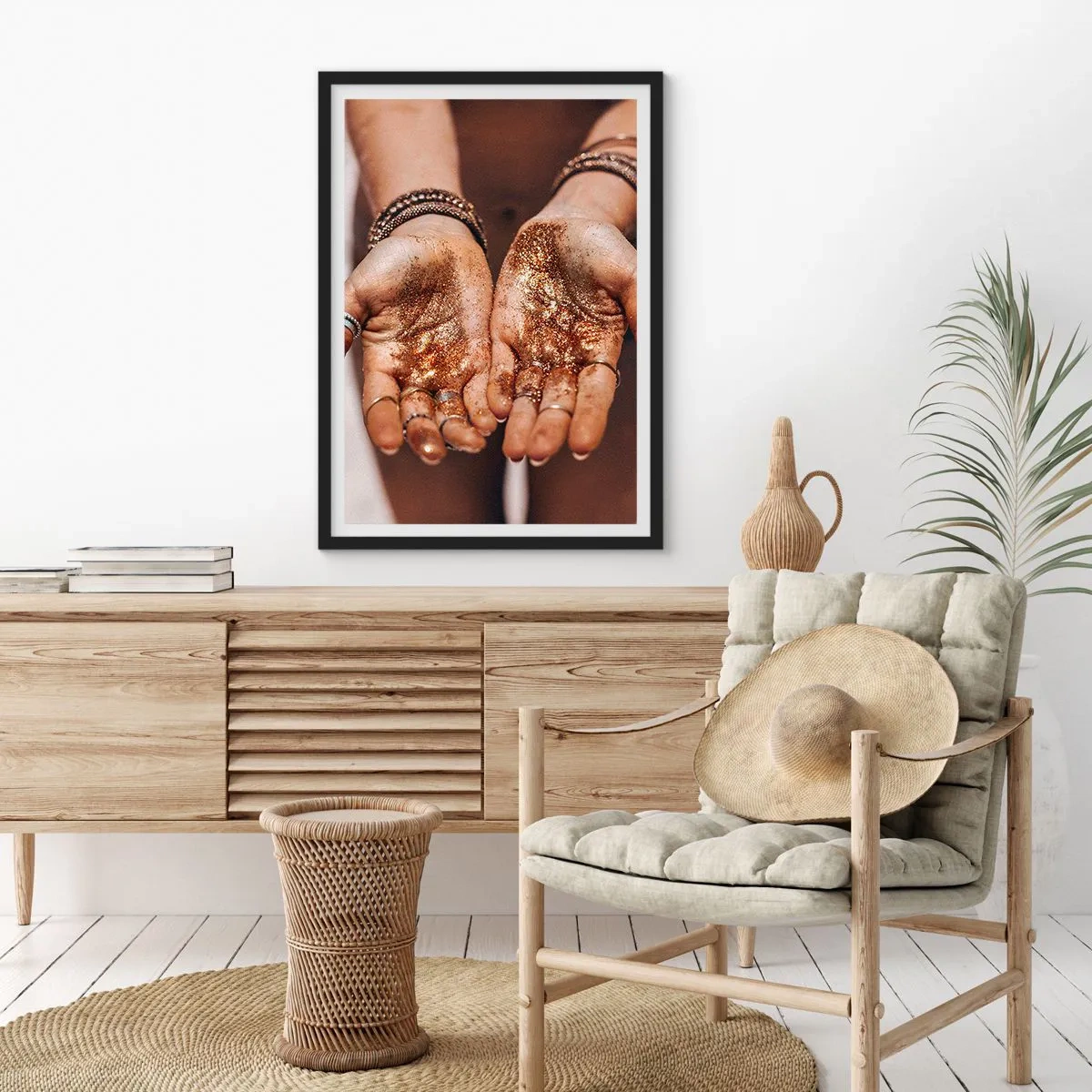 Plagát v čiernom ráme - Ruky s lesklými trblietkami - 50x70cm - Darček pre teba - Moderná nástenná dekorácia do obývacej izby a spálne ARTTOR