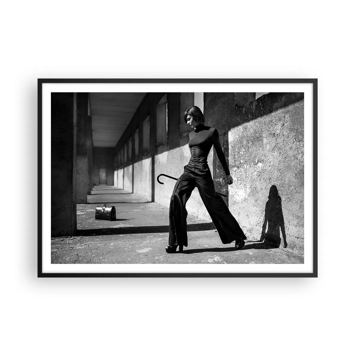 Plagát v čiernom ráme - Mestská elegancia - 100x70 cm