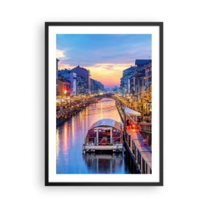Plagát v čiernom ráme - Kanál s loďou a večerným osvetlením v pastelovom západe slnka - 50x70cm - Večer plný svetla a zábavy - Moderná nástenná dekorácia do obývacej izby a spálne ARTTOR