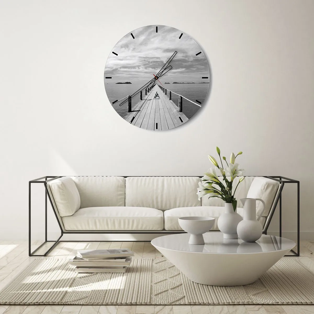 Nástenné hodiny - Mólo vedúce do diaľky nad pokojnou hladinou mora - 30x30cm - Čo tak cesta… - Moderná nástenná dekorácia do obývacej izby, kuchyne a spálne ARTTOR