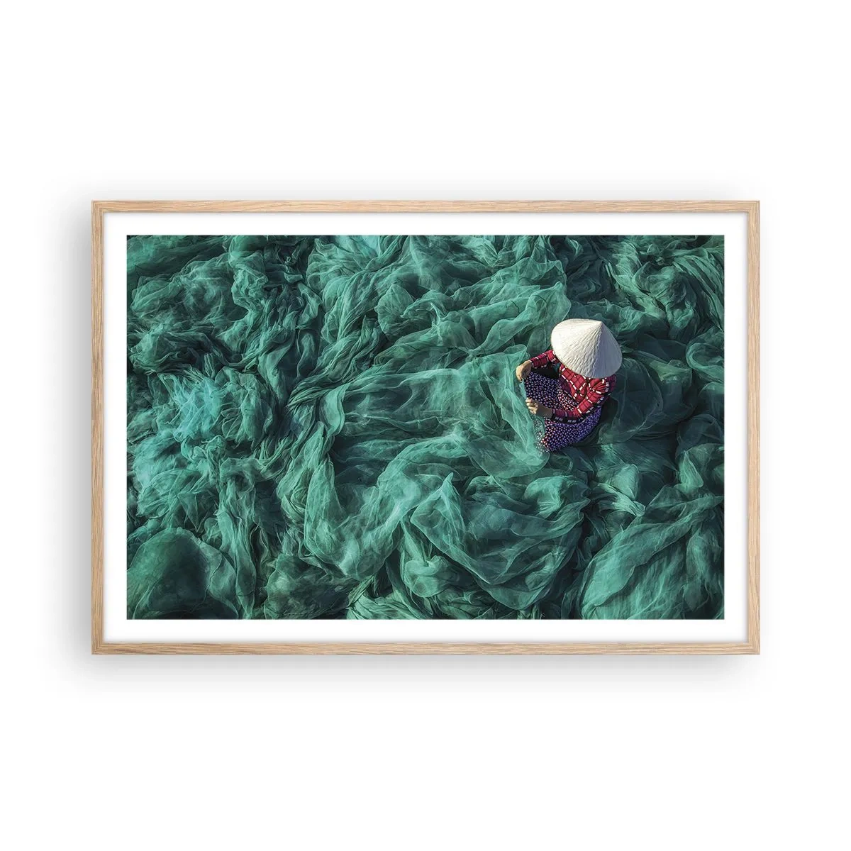 Plagát v ráme zo svetlého duba - V mori sietí - 91x61 cm