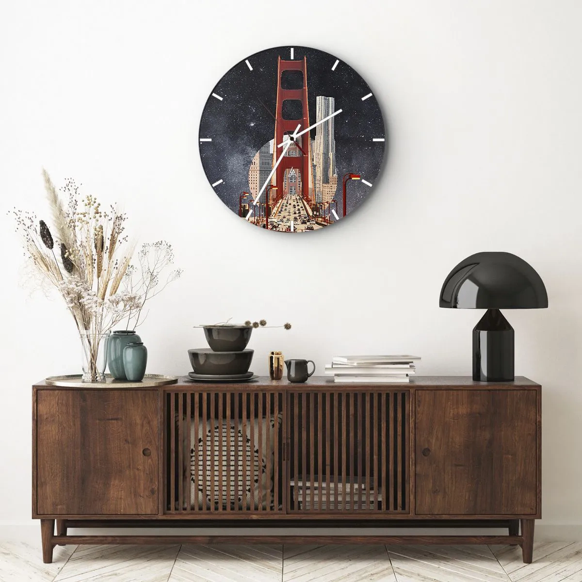 Nástenné hodiny - Mestský most vo svetle pouličných lámp na pozadí hviezdnej oblohy - 30x30cm - Vždy v centre - Moderná nástenná dekorácia do obývacej izby, kuchyne a spálne ARTTOR