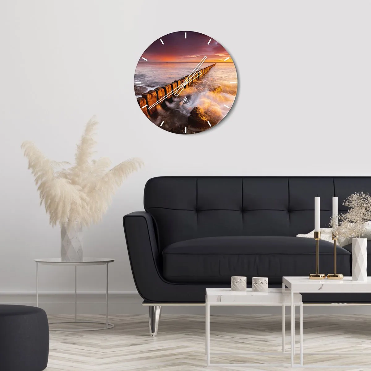 Nástenné hodiny - Západ slnka nad morom s vlnolamom - 30x30cm - Jemnosť vĺn - Moderná nástenná dekorácia do obývacej izby, kuchyne a spálne ARTTOR