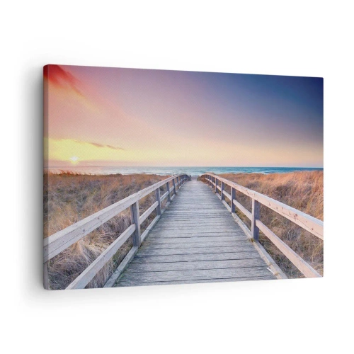 Obraz na plátne - Drevené mólo vedúce na pláž pri západe slnka s oblohou namaľovanou v pastelových farbách. - 70x50cm - Baltská večerná polárna žiara - Moderná nástenná dekorácia do obývacej izby a spálne ARTTOR