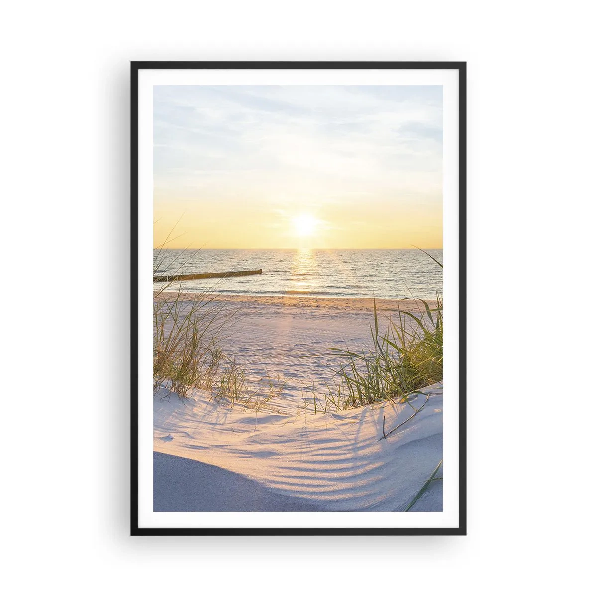 Plagát v čiernom ráme - Šumenie mora, spev vtákov, divoká pláž uprostred trávy… - 70x100 cm