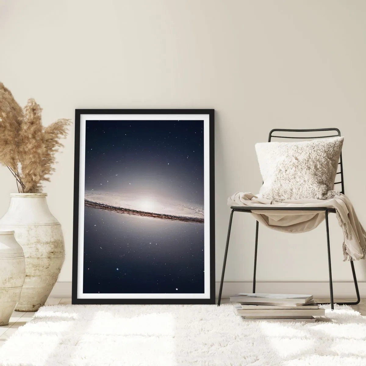 Plagát v čiernom ráme - Monumentálna špirálová galaxia na pozadí vesmíru - 50x70cm - Kedysi dávno v jednej preďalekej galaxii… - Moderná nástenná dekorácia do obývacej izby a spálne ARTTOR