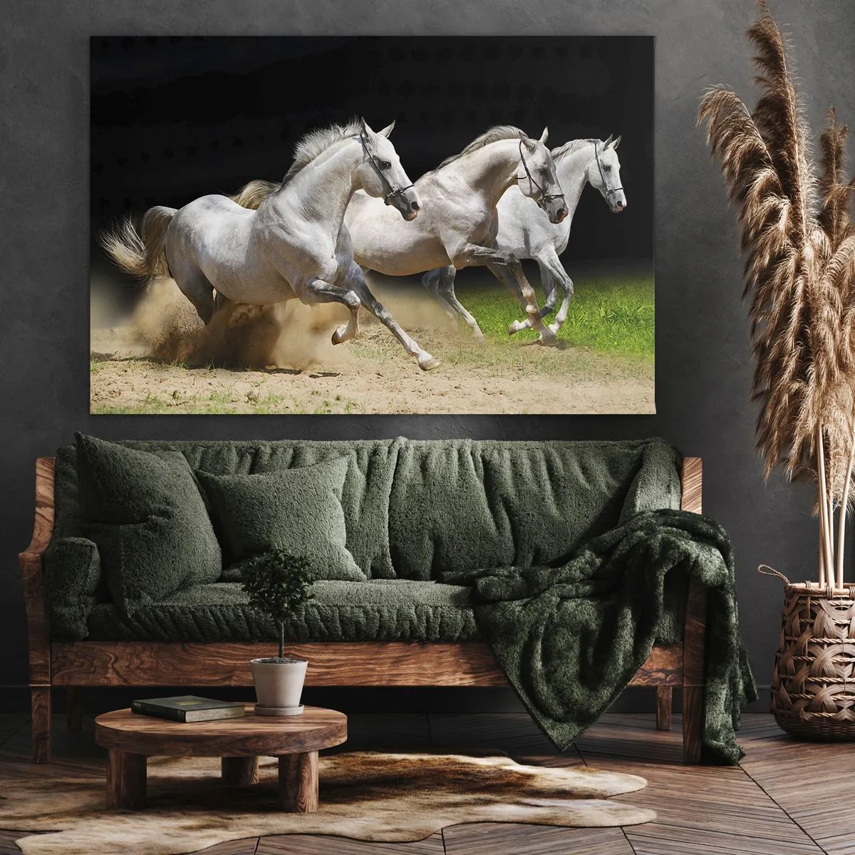 Obraz na plátne - Tri biele kone cválajúce cez piesok a trávu - 70x50cm - Tri Grácie - Moderná nástenná dekorácia do obývacej izby a spálne ARTTOR