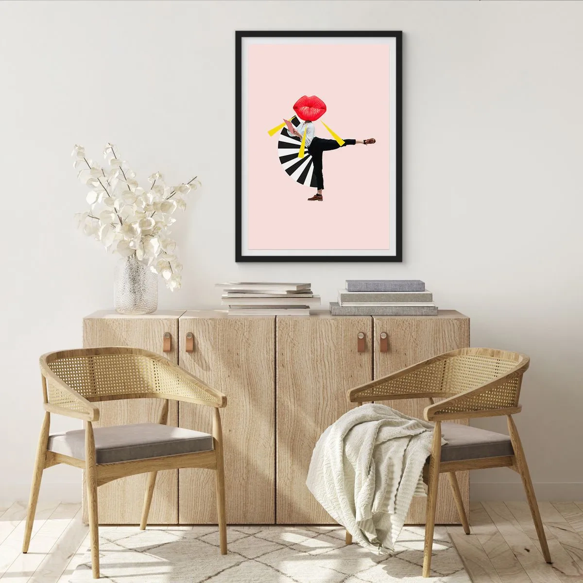 Plagát v čiernom ráme - Surrealistická kompozícia s perami a geometrickými prvkami na ružovom pozadí. - 50x70cm - Surrealistický pop-art - Moderná nástenná dekorácia do obývacej izby a spálne ARTTOR