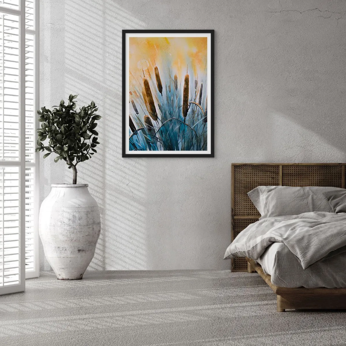 Plagát v čiernom ráme - Maliarska kompozícia z trstiny v teplom svetle - 50x70cm - Chlad vody, žiara slnka - Moderná nástenná dekorácia do obývacej izby a spálne ARTTOR