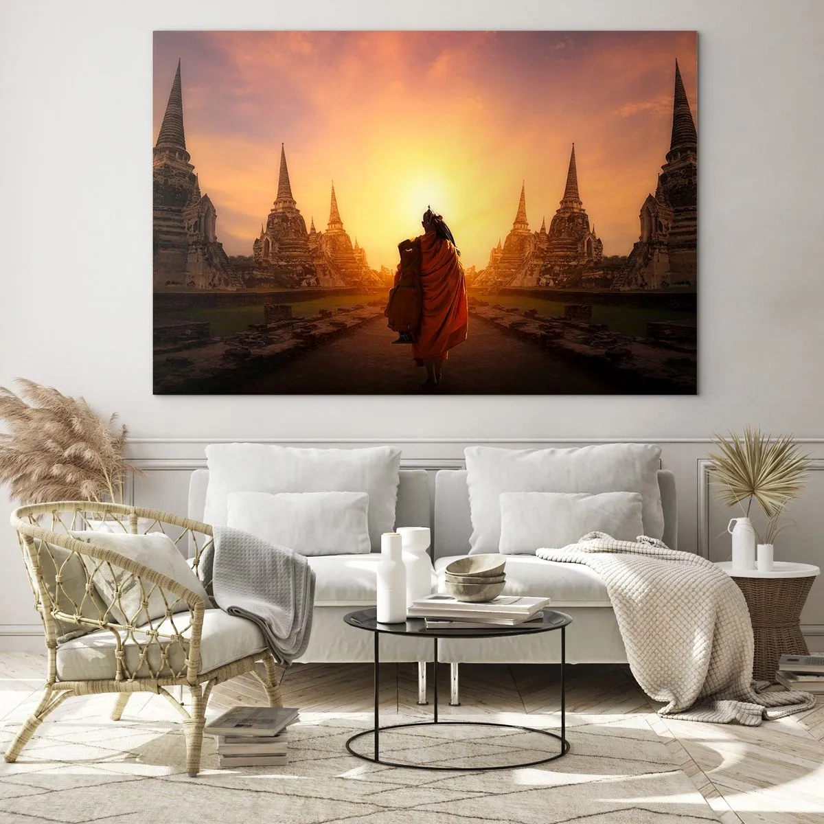 Obraz na skle - Mních na pozadí zapadajúceho slnka a chrámov v Ázii - 70x50cm - V kľude večnosťou - Moderná nástenná dekorácia do obývacej izby a spálne ARTTOR
