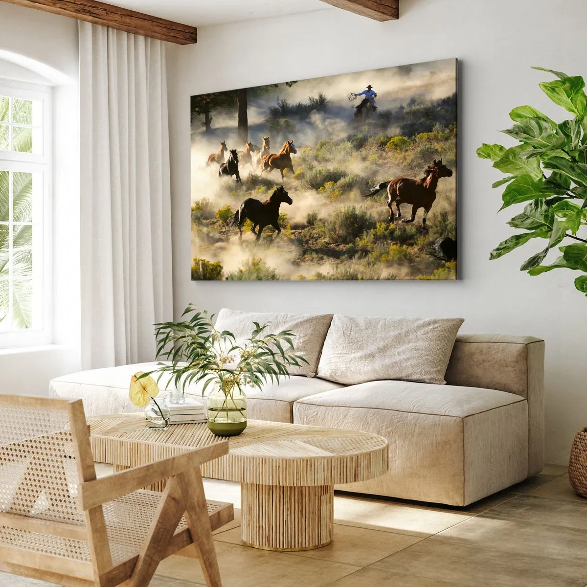 Obraz na plátne - Stádo divých koní cválajúcich prachom a vegetáciou - 70x50cm - Rivalita - sloboda alebo mužská sila? - Moderná nástenná dekorácia do obývacej izby a spálne ARTTOR