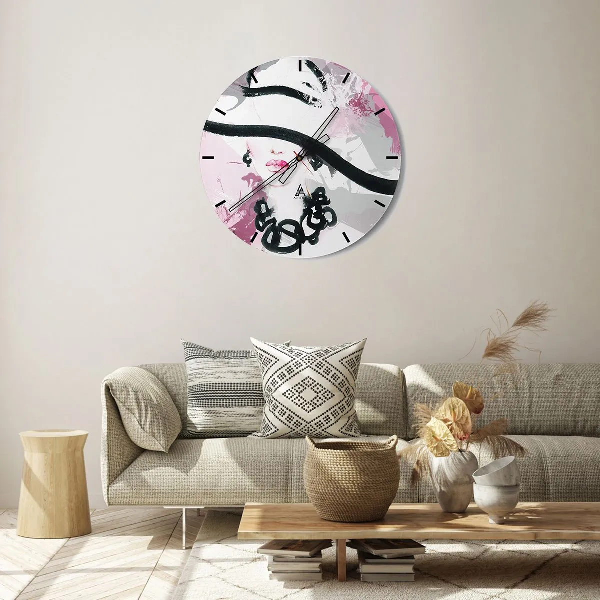 Nástenné hodiny - Elegantný portrét ženy v čierno-ružovom štýle - 30x30cm - Portrét dámy v čiernej a ružovej - Moderná nástenná dekorácia do obývacej izby, kuchyne a spálne ARTTOR