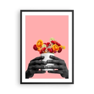 Plagát v čiernom ráme - Čierne ruky držiace kyticu kvetov na ružovom pozadí - 50x70cm - Apoteóza života - Moderná nástenná dekorácia do obývacej izby a spálne ARTTOR