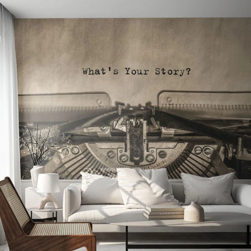Fototapeta Standard Eco - Písací stroj s kúskom papiera a nápisom „Aký je tvoj príbeh?“ - 100x70cm - Povedz mi - Moderná nástenná dekorácia do obývacej izby a spálne ARTTOR