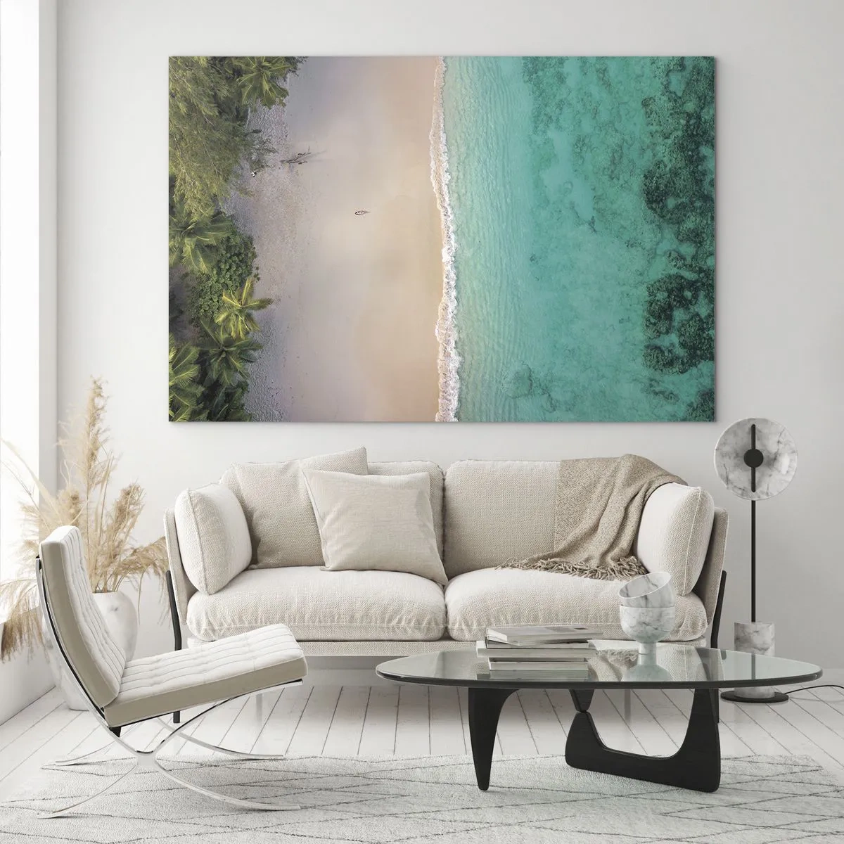 Obraz na skle - Letecký pohľad na tropickú pláž a tyrkysové more - 70x50cm - Rajská pláž - Moderná nástenná dekorácia do obývacej izby a spálne ARTTOR