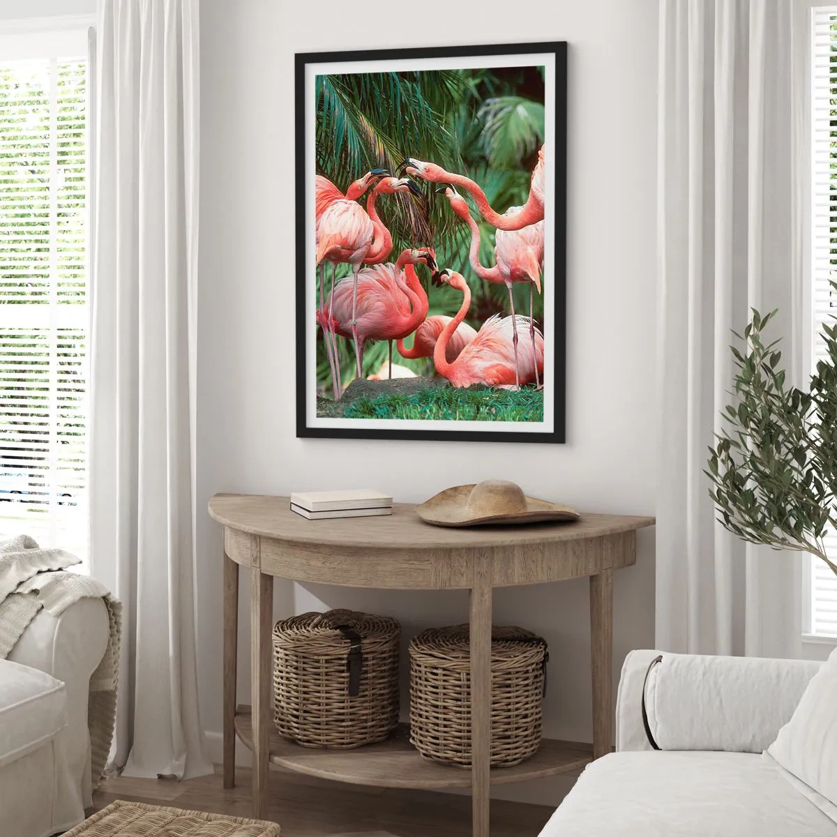 Plagát v čiernom ráme - Ružové plameniaky v exotickom prostredí paliem - 50x70cm - Popoludňajšie klebety - Moderná nástenná dekorácia do obývacej izby a spálne ARTTOR