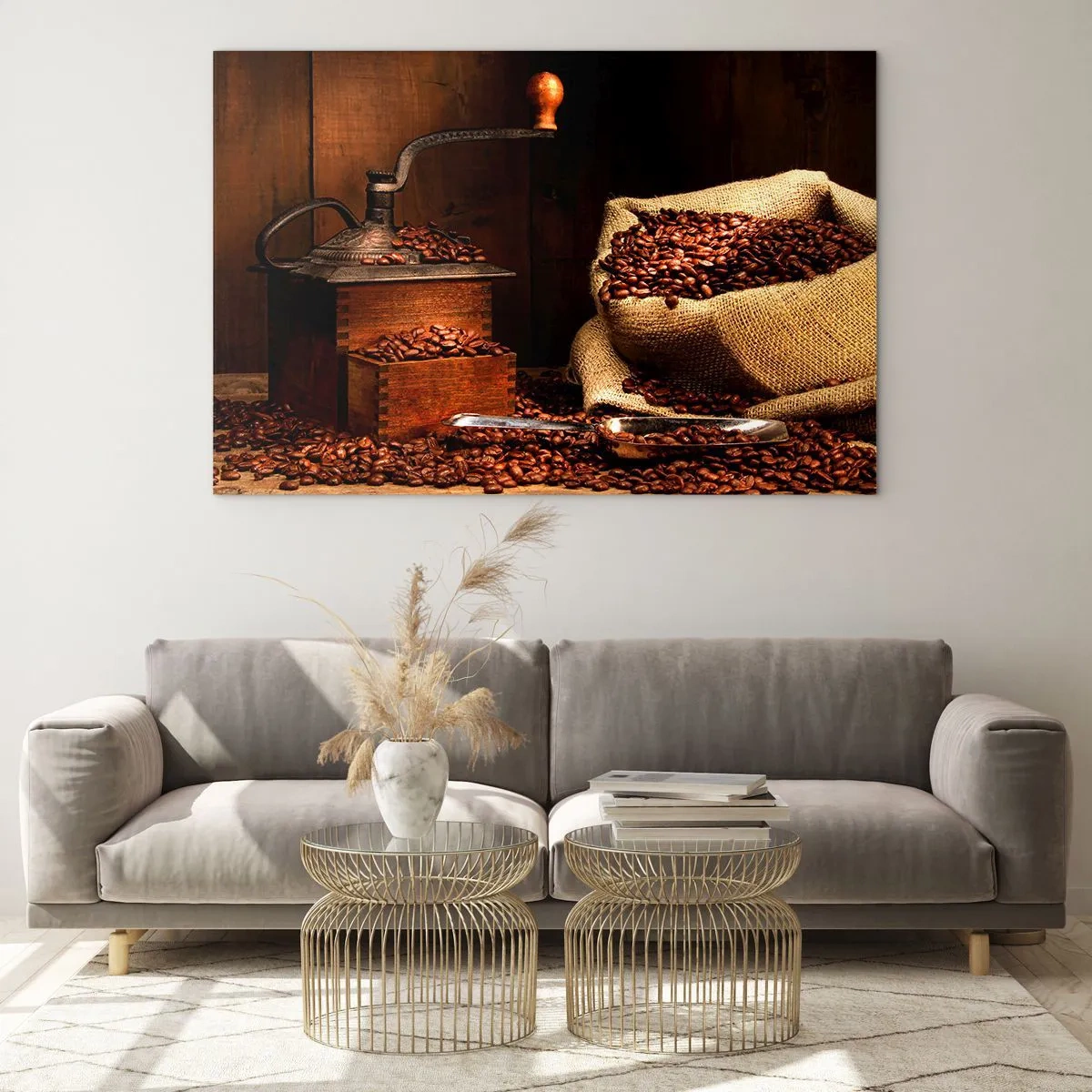 Obraz na skle - Starý mlynček na kávu so zrnami a vreckom kávy - 70x50cm - Zátišie so zrnkami kávy a mlynčekom - Moderná nástenná dekorácia do obývacej izby a spálne ARTTOR