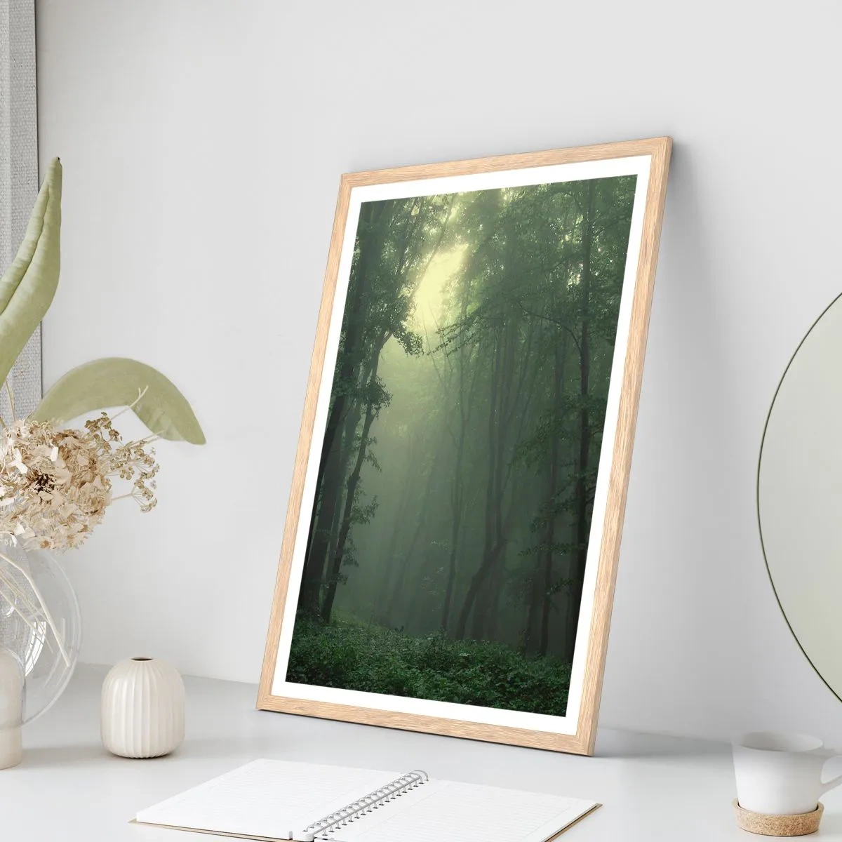 Plagát v ráme zo svetlého duba - Než sa prebudí - 70x100 cm