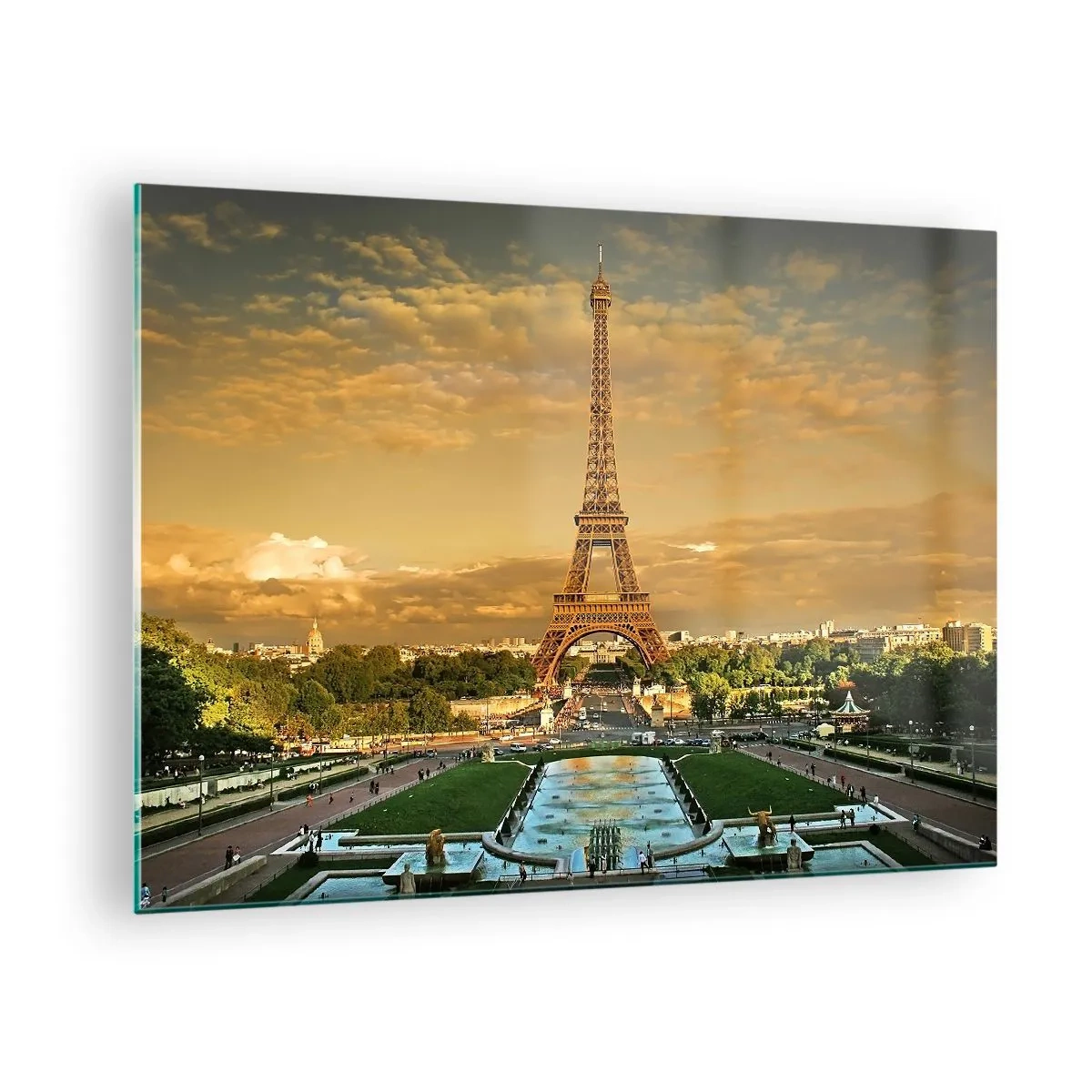 Obraz na skle - Eiffelova veža obklopená parížskymi záhradami pri západe slnka - 70x50cm - Kráľovná Paríža - Moderná nástenná dekorácia do obývacej izby a spálne ARTTOR