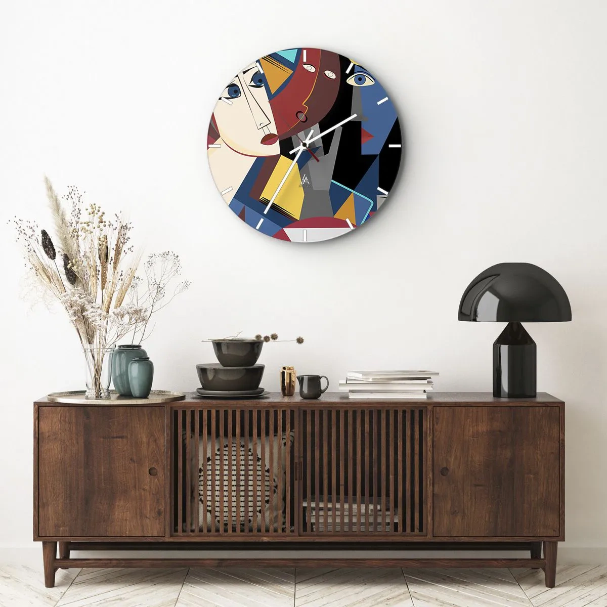 Nástenné hodiny - Kubistické tváre v žiarivých farbách v geometrickej kompozícii - 30x30cm - Konverzácia kubistov - Moderná nástenná dekorácia do obývacej izby, kuchyne a spálne ARTTOR