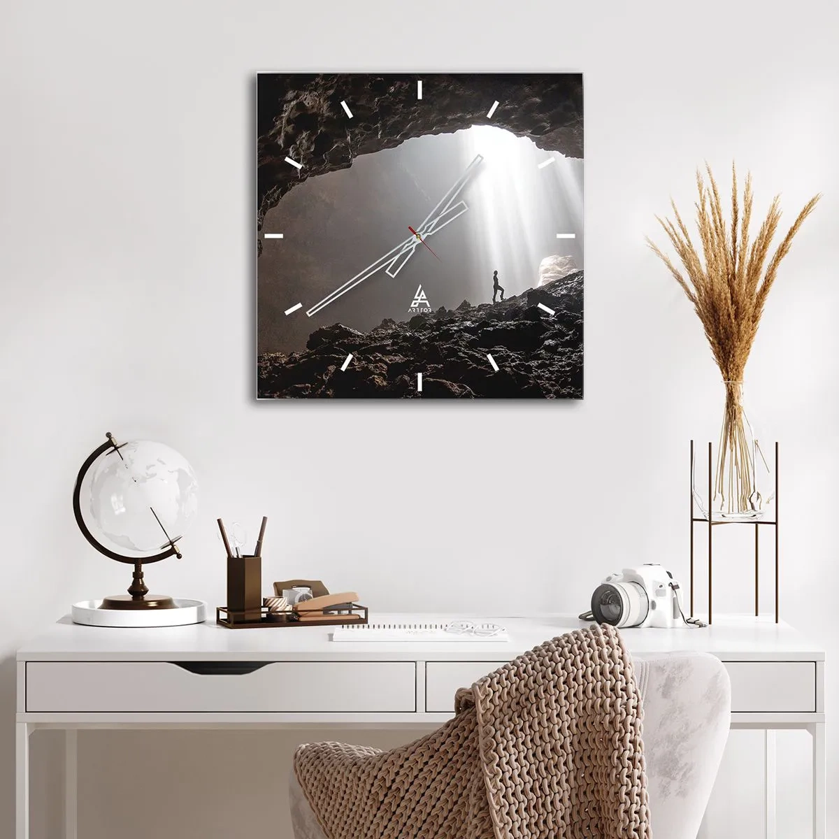 Nástenné hodiny - Svetelná jaskyňa - 40x40 cm