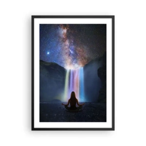 Plagát v čiernom ráme - Žena medituje pri žiarivom vodopáde pod hviezdnou oblohou. - 50x70cm - Absolútna harmónia - Moderná nástenná dekorácia do obývacej izby a spálne ARTTOR