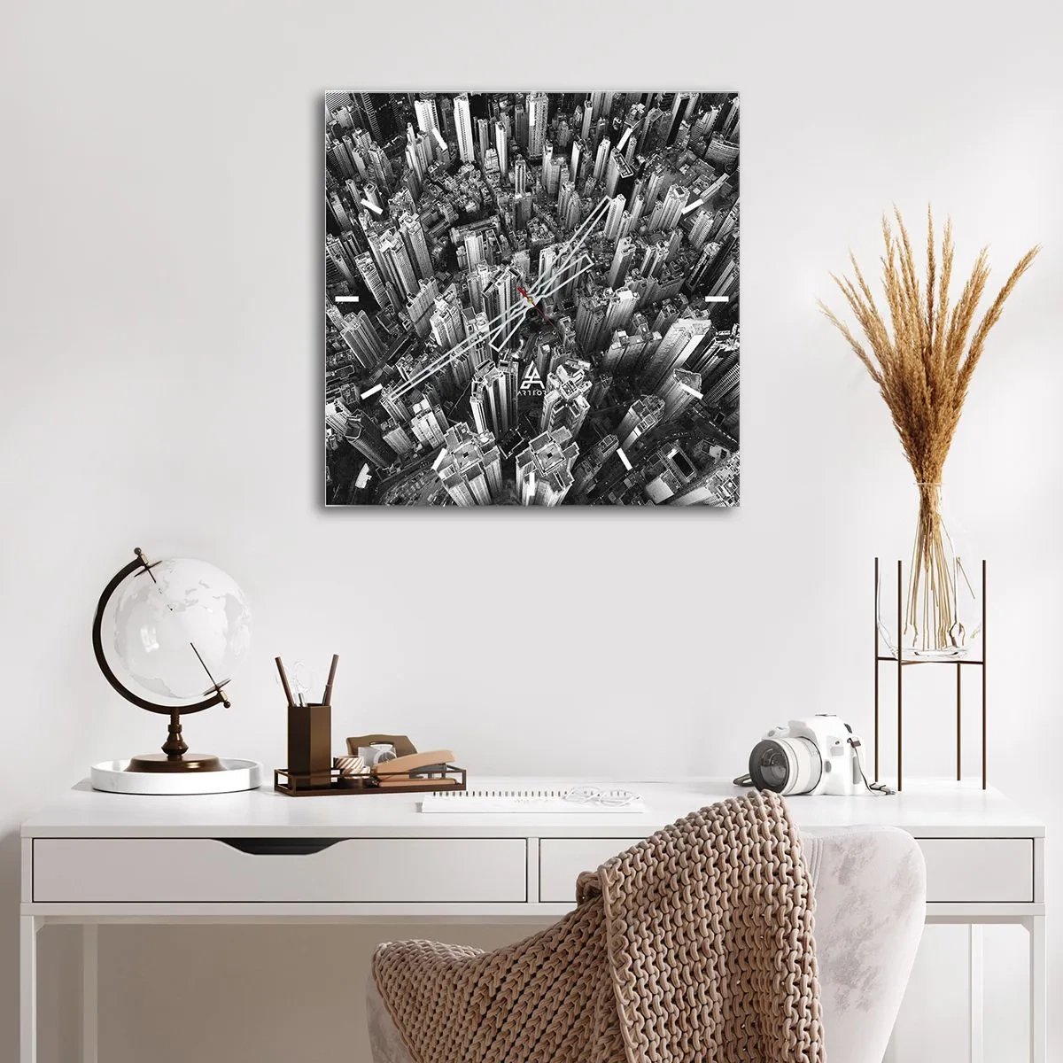 Nástenné hodiny - Stále vyššie a vyššie - 40x40 cm