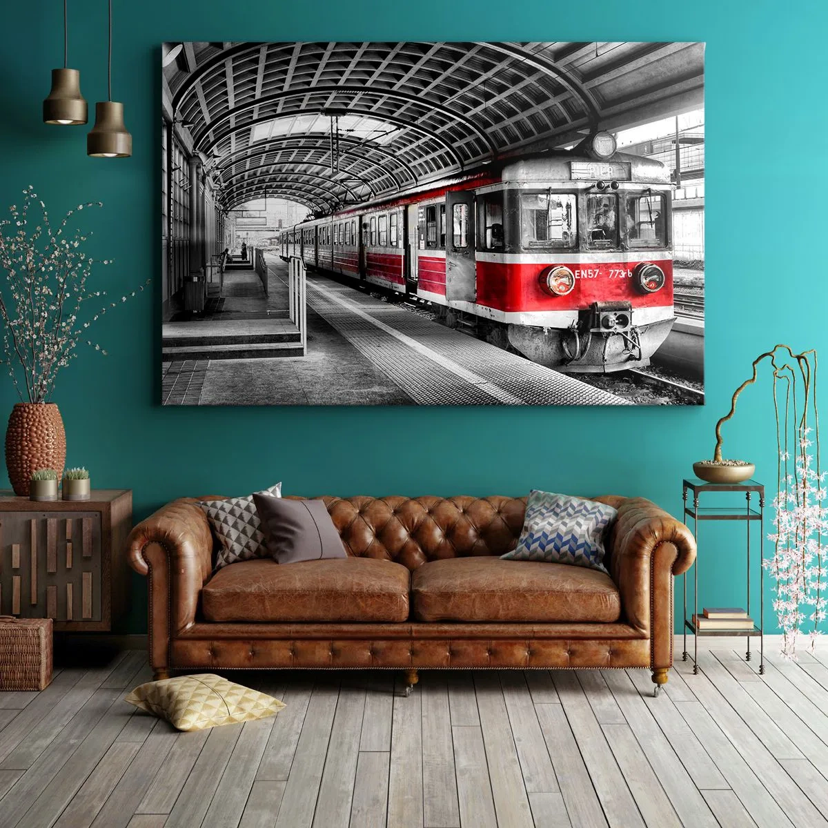 Obraz na plátne - Červený vlak na stanici pod strechou - 70x50cm - Možno je to životná cesta? - Moderná nástenná dekorácia do obývacej izby a spálne ARTTOR