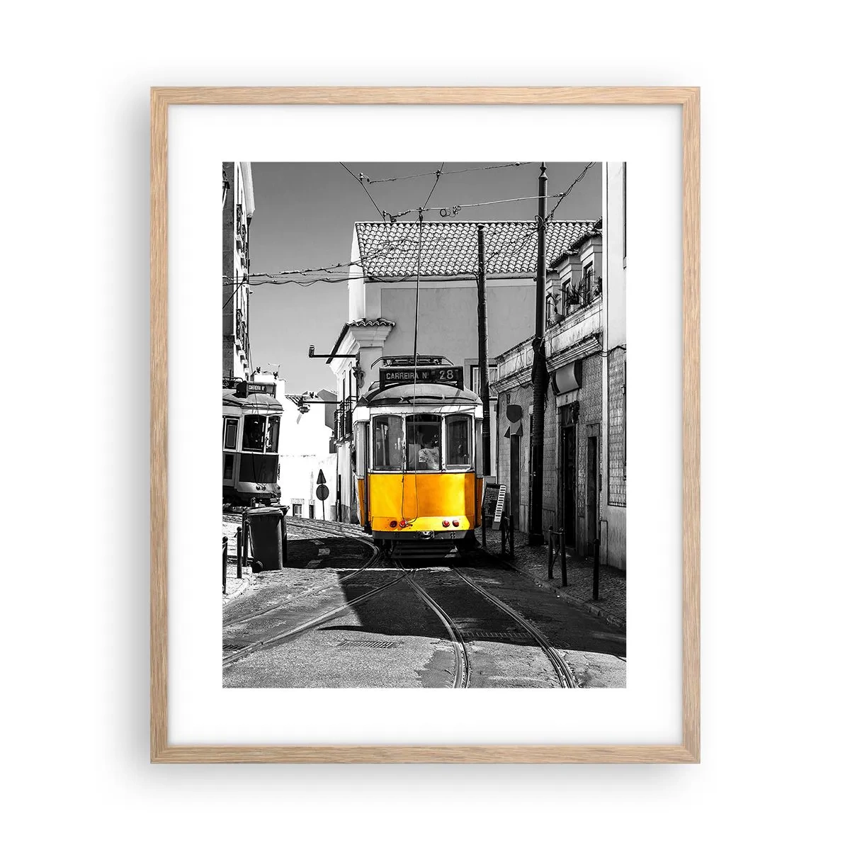 Plagát v ráme zo svetlého duba - Duch Lisabonu - 40x50 cm