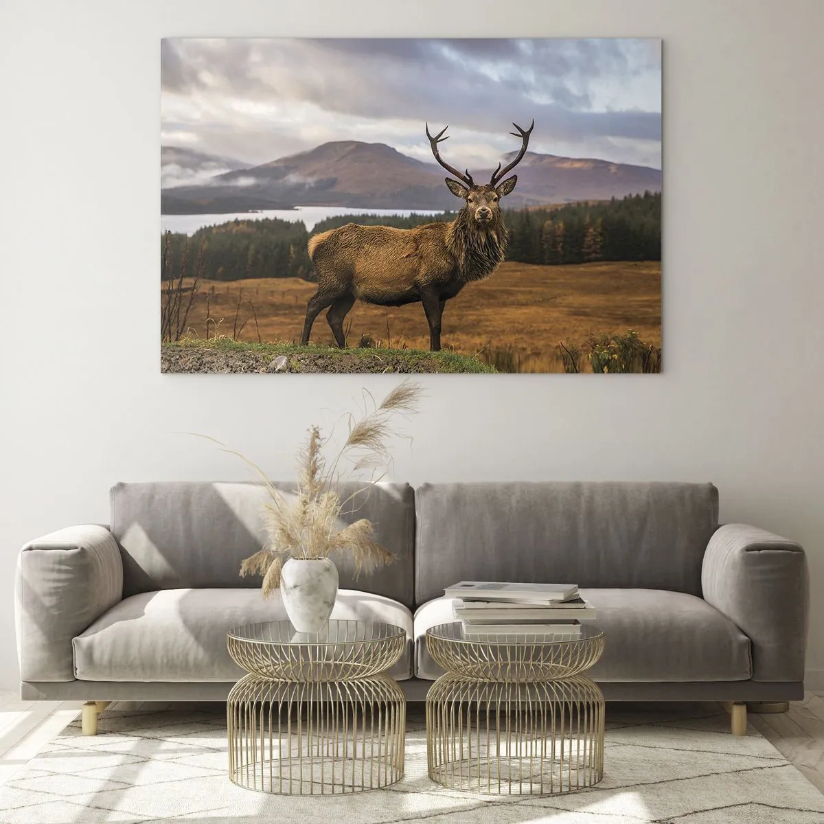 Obraz na skle - Jeleň na pozadí malebných hôr a lesa - 70x50cm - Majestát prírody - Moderná nástenná dekorácia do obývacej izby a spálne ARTTOR