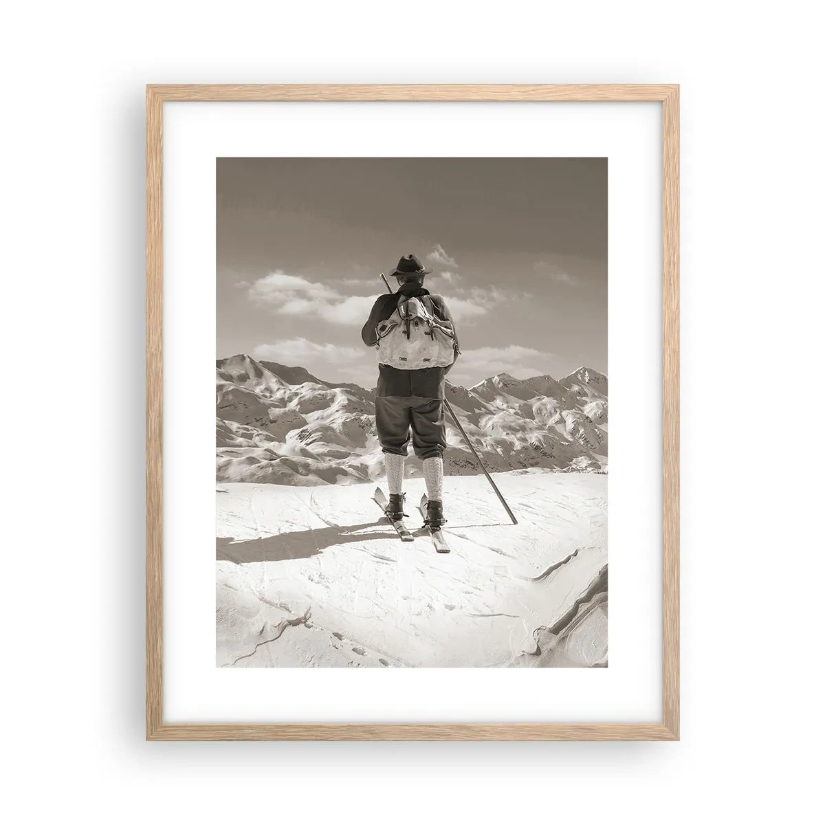 Plagát v ráme zo svetlého duba - Rovnaké hory - 40x50 cm
