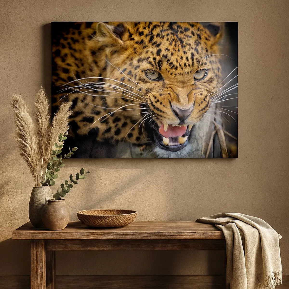 Obraz na plátne - Detailný záber hrozivého leoparda s obnaženými tesákmi. - 70x50cm - Nepribližuj sa, varujem! - Moderná nástenná dekorácia do obývacej izby a spálne ARTTOR