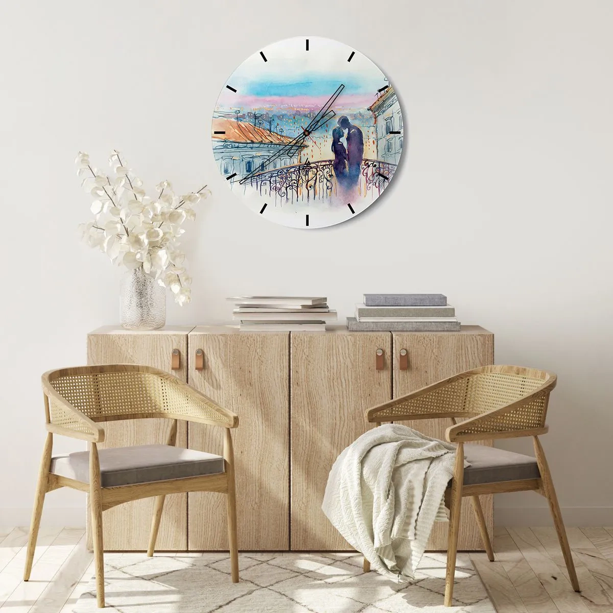 Nástenné hodiny - Romantický pár na balkóne s výhľadom na mesto - 30x30cm - Parížski milenci - Moderná nástenná dekorácia do obývacej izby, kuchyne a spálne ARTTOR