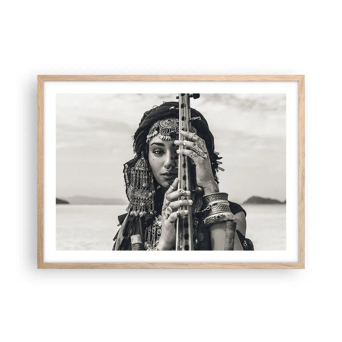 Plagát v ráme zo svetlého duba - Samotná hudba orientu - 70x50 cm