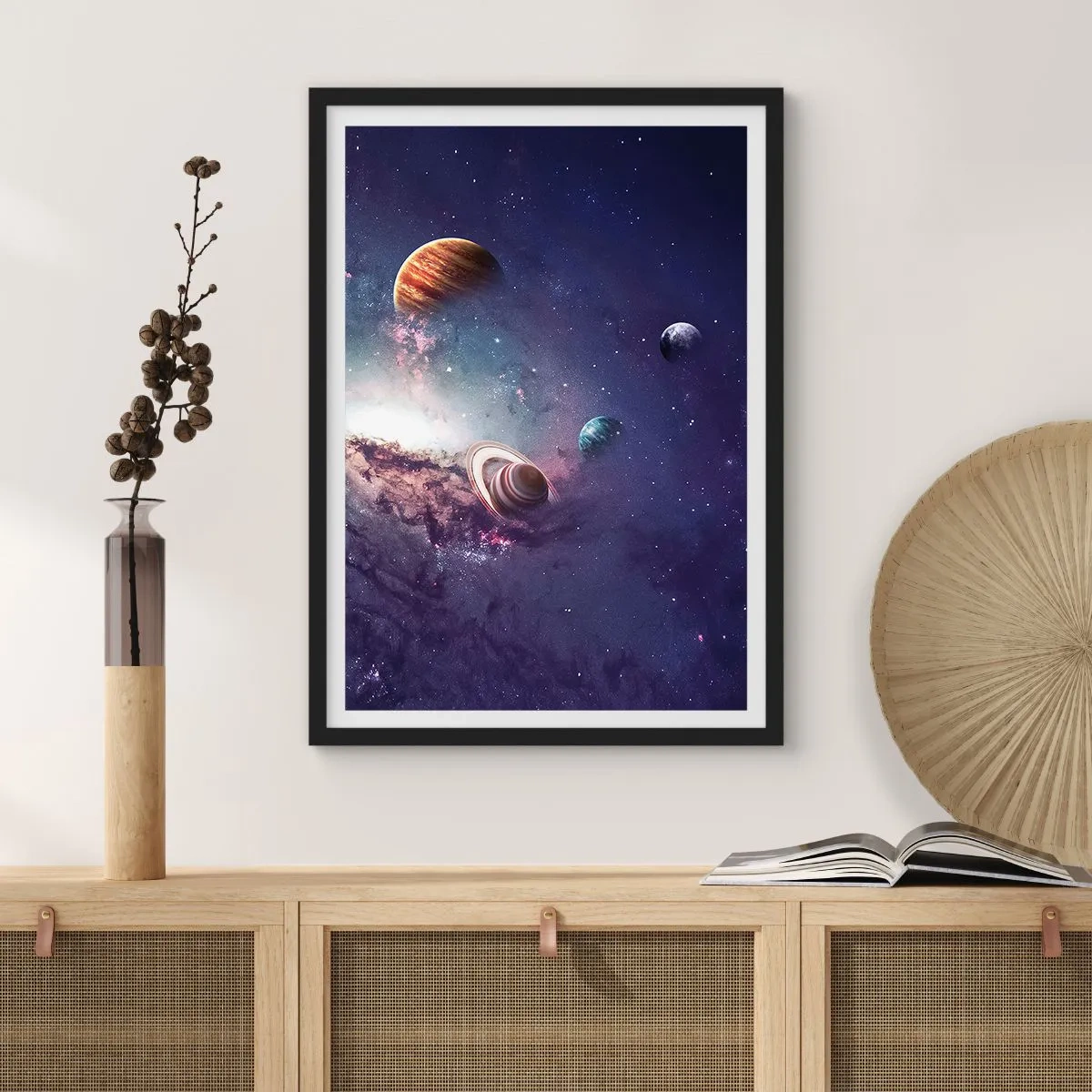 Plagát v čiernom ráme - Farebné usporiadanie planét v kozmickom prostredí - 50x70cm - Slnko a tanec - Moderná nástenná dekorácia do obývacej izby a spálne ARTTOR