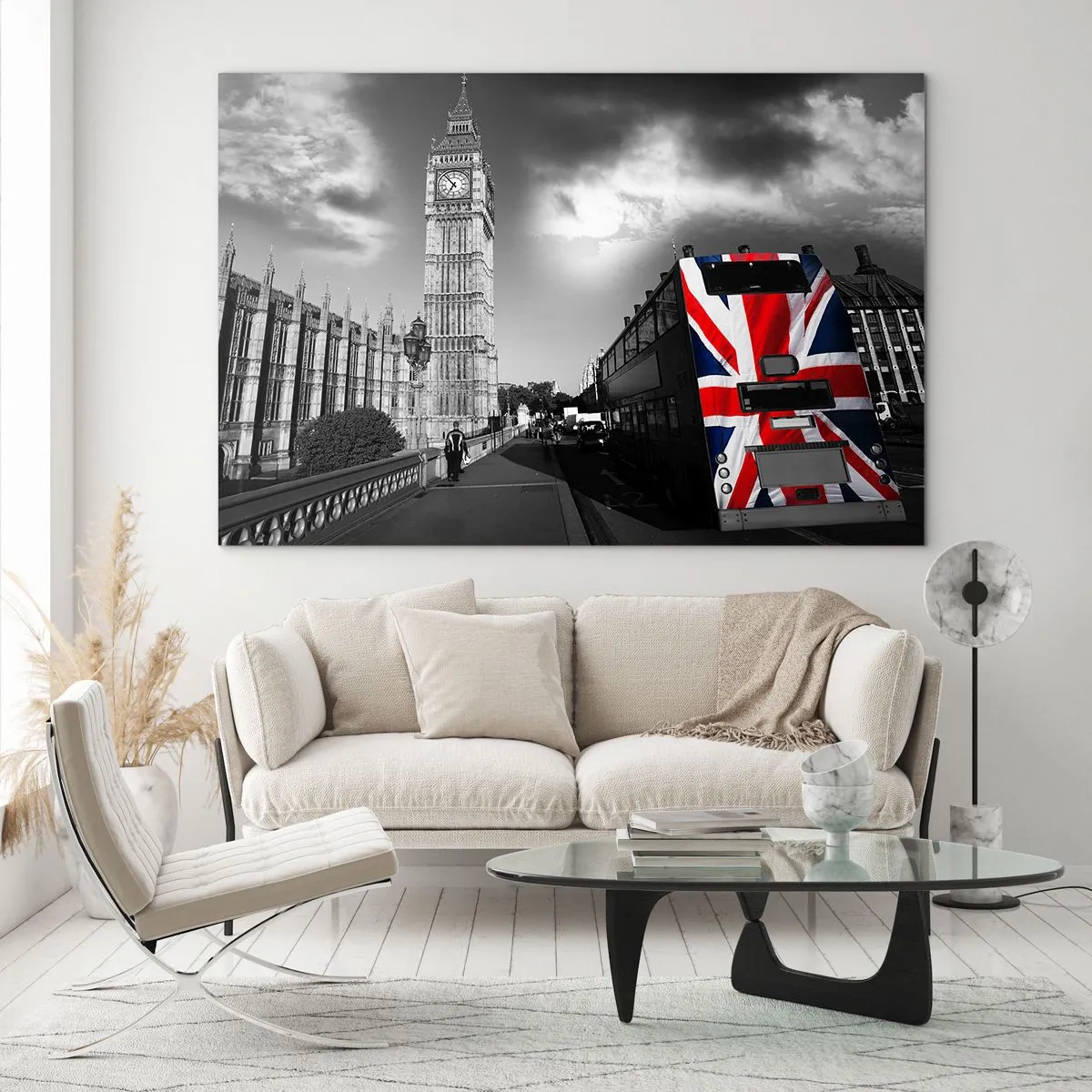 Obraz na skle - Big Ben a autobus s britskou vlajkou - 70x50cm - Hrdá a veľká - Moderná nástenná dekorácia do obývacej izby a spálne ARTTOR