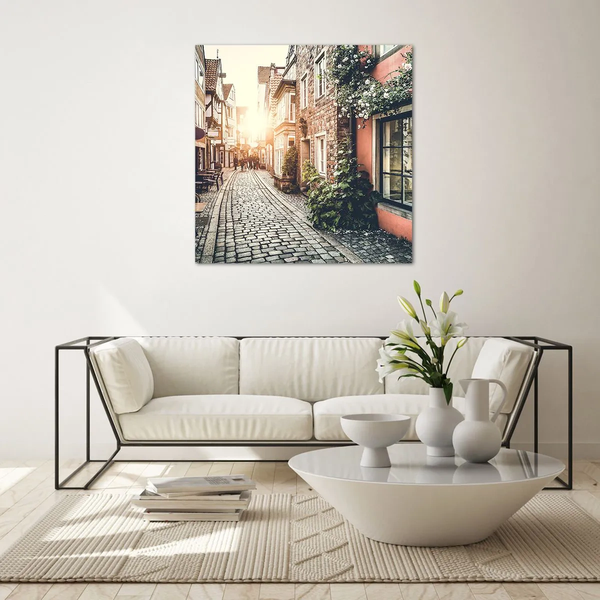 Obraz na skle - Ružová ulička v ružovej žiare - 70x70 cm