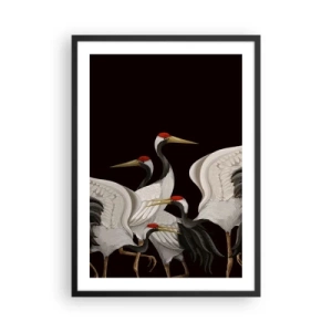 Plagát v čiernom ráme - Elegantné žeriavy na tmavom pozadí v orientálnom štýle - 50x70cm - Vtáčie záležitosti - Moderná nástenná dekorácia do obývacej izby a spálne ARTTOR