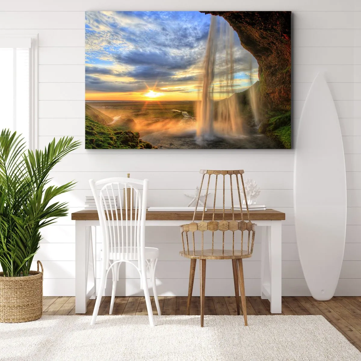 Obraz na plátne - Vodopád osvetlený slnečným svetlom na pozadí krajiny - 70x50cm - Svet za závojom kvapiek - Moderná nástenná dekorácia do obývacej izby a spálne ARTTOR