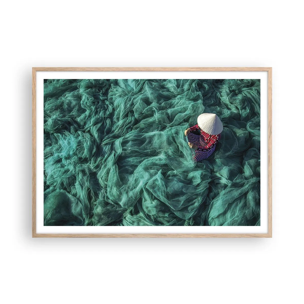 Plagát v ráme zo svetlého duba - V mori sietí - 100x70 cm