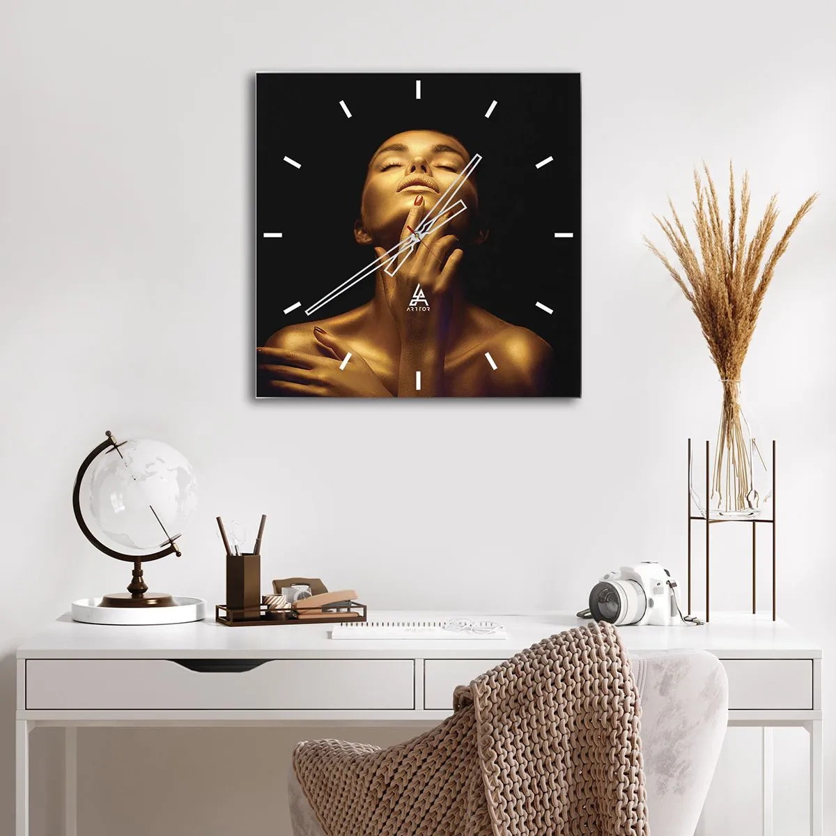 Nástenné hodiny - Ako zlatý hodváb - 30x30 cm