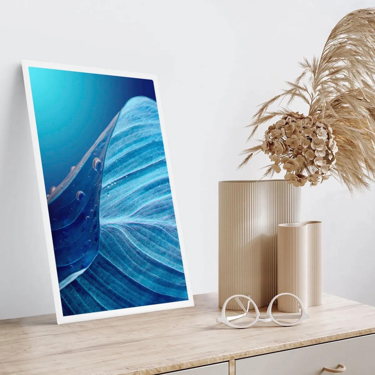 Plagát - Skryté kvapky modrej - 70x100 cm