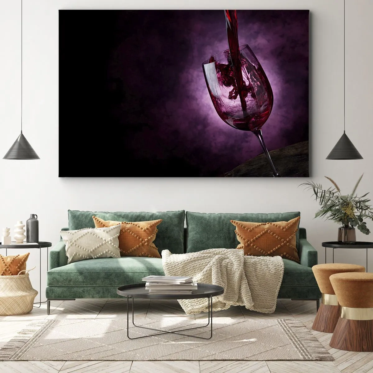 Obraz na plátne - Červené víno nalievané do pohára na pozadí fialového dymu - 70x50cm - Šarlát? Karmín? Nie, rubín. - Moderná nástenná dekorácia do obývacej izby a spálne ARTTOR