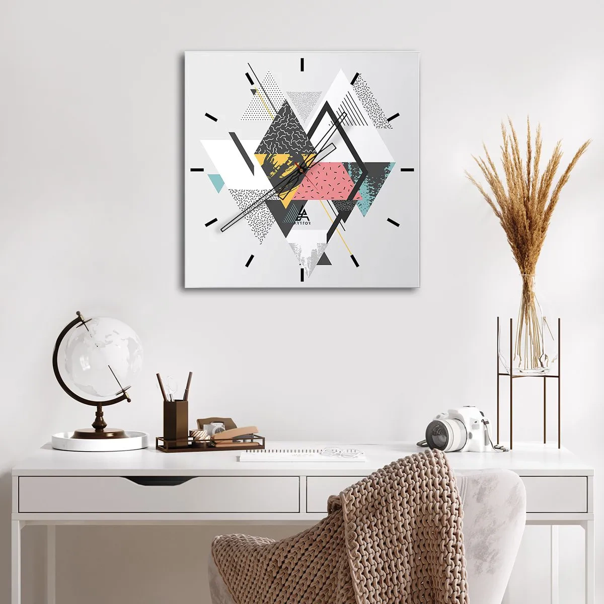 Nástenné hodiny - Variácie na trojuholník a kosoštvorec - 30x30 cm