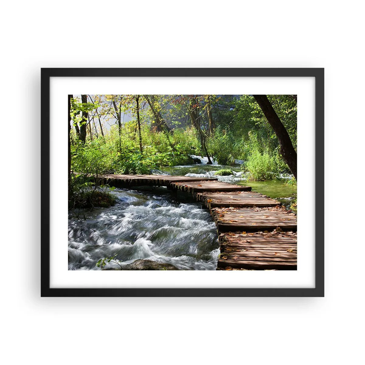 Plagát v čiernom ráme - Pri spenenom vodopáde - 50x40 cm