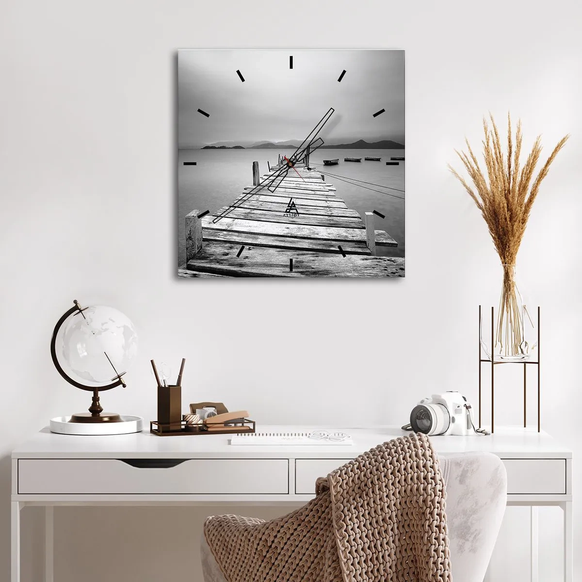 Nástenné hodiny - Za horami, za morom  - 40x40 cm