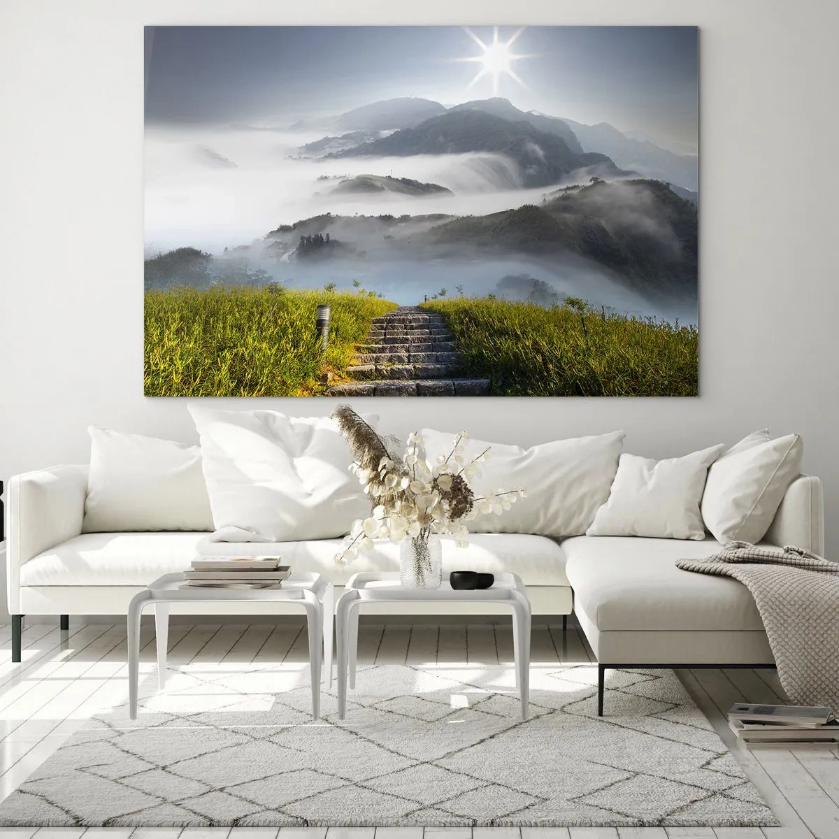 Obraz na skle - Horská krajina s hmlou a schodmi vedúcimi na vrchol - 70x50cm - Stále hore k oblakom - Moderná nástenná dekorácia do obývacej izby a spálne ARTTOR